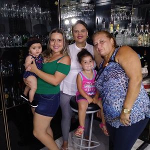 Meet your Posher, Ana